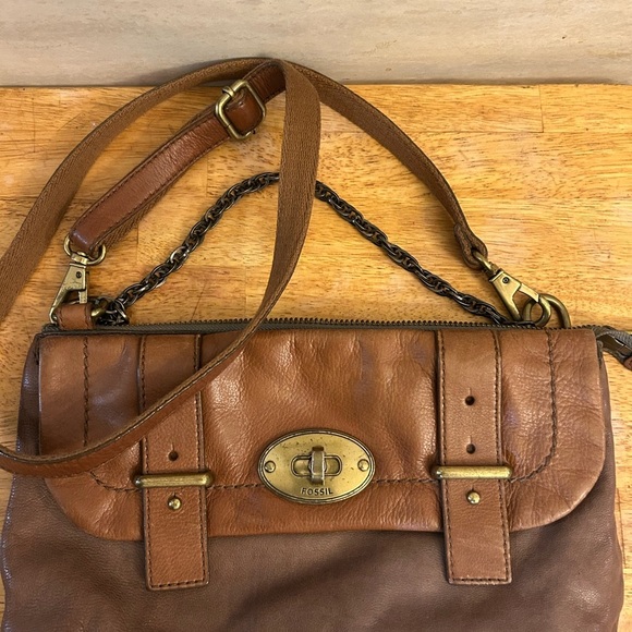 Fossil Brown Leather Brass Tone Chain Handle, leather Crossbody Strap Bag - Picture 2 of 16